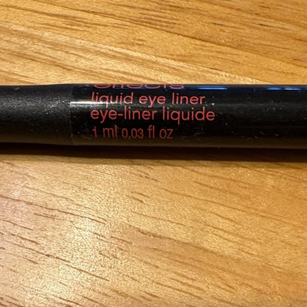 Avon Mega Effects Liquid Eyeliner - Black with Red Accents